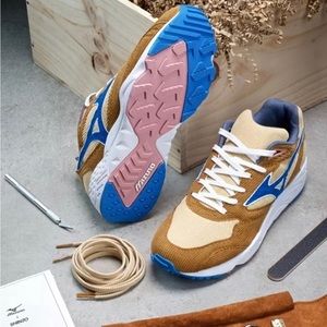 Shinzo Paris X Mizuno Contender